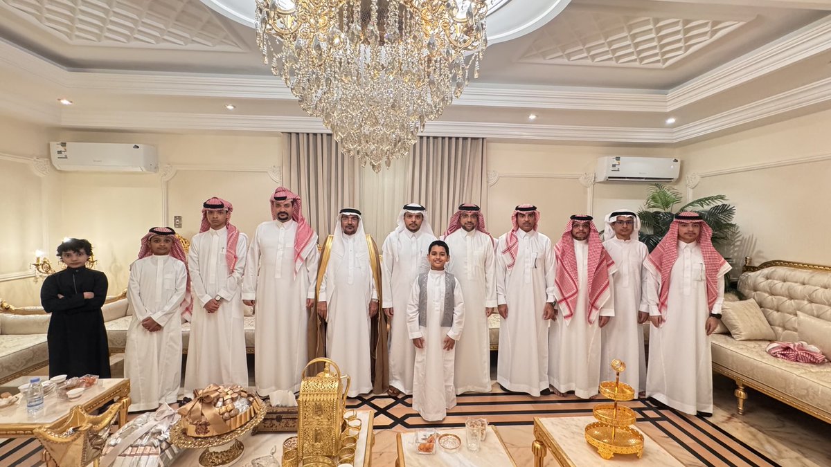 mogram110's tweet image. جميله فرحة العيد  والاجتماع بالابناء والاحفاد جميله مع رضى الله عز وجل علينا بعد ان اكرمنا بصوم رمضان..عساكم من عواده