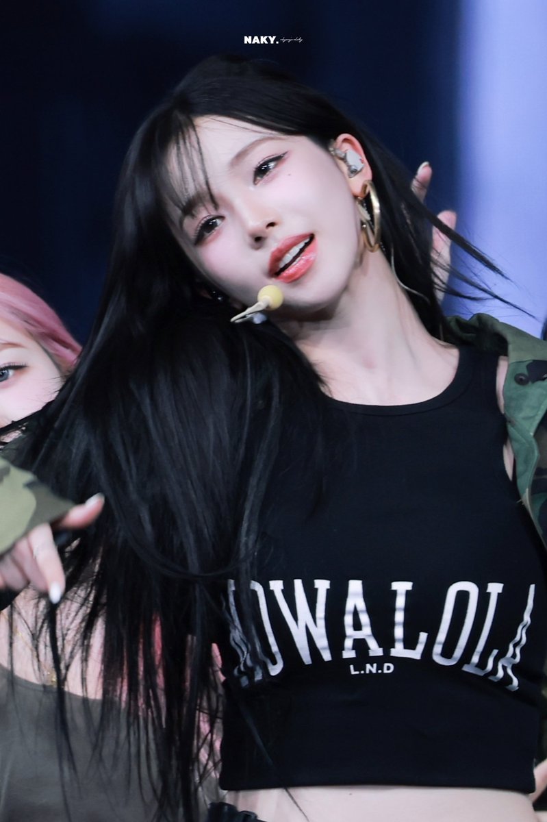 NakyJar1013's tweet photo. 𝙷𝚊𝚙𝚙𝚢 𝙰𝚙𝚛𝚒𝚕 𝙵𝚘𝚘𝚕'𝚜 𝙳𝚊𝚢
#AprilFoolsDay

#만우절
#aespa #에스파 #카리나 #Karina https://t.co/rKI11WbkSe