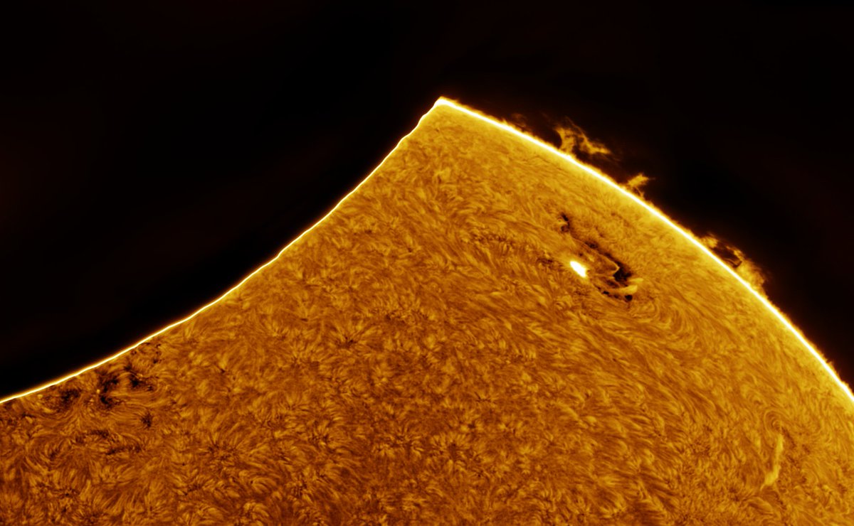 The Moon glides across the face of the Sun as seen from my back garden on Saturday morning ☀️

I can see why these events were so scary to ancient observers who thought that the Sun was being devoured by dragons or angry demons 🐉

#solareclipse2025 
#Eclipse