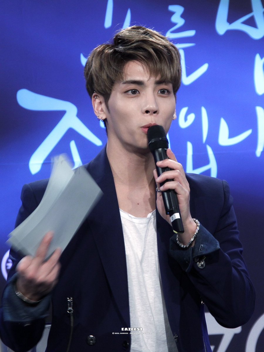 이지 tweet media