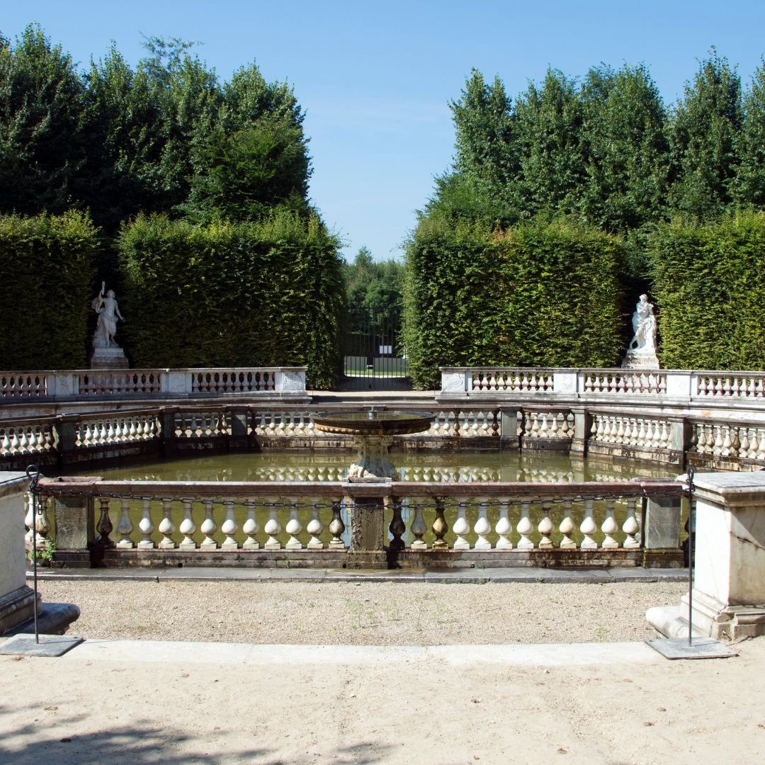 ☀🍃 C’est lundi mais les bosquets du <a href="/CVersailles/">Château de Versailles</a>  réouvrent dès demain ! Rendez-vous à partir de 9h pour les #jardinsmusicaux. 
🎟 Réservez dès maintenant : chateauversailles-spectacles.fr/event/les-jard…