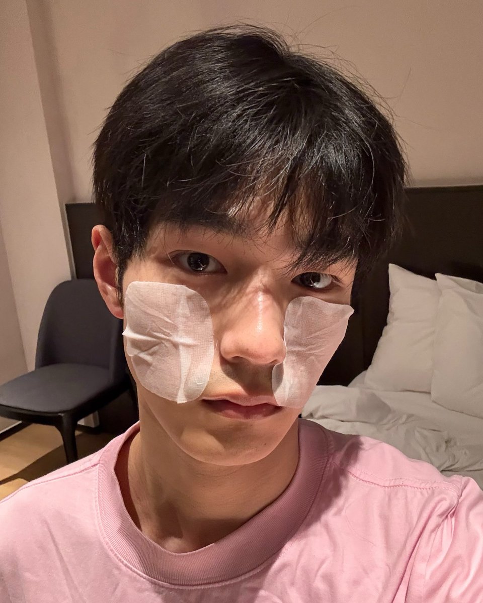 heedesu's tweet photo. #AprilFoolsDay https://t.co/lhuq9AYS9R