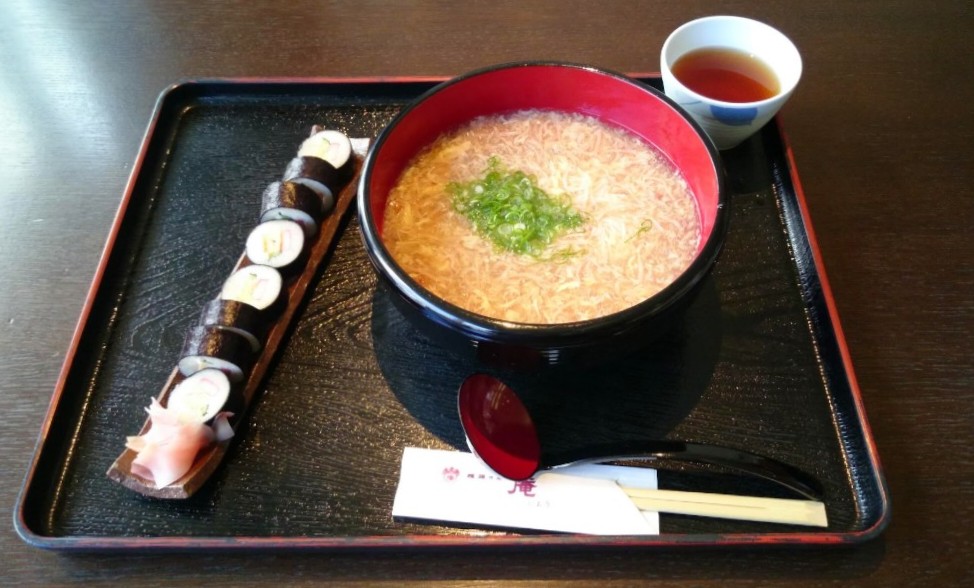 ButaDonMan's tweet photo. 🚨【 #ぱせ���あのね 】

💡 兵庫県たつの市にある
「#揖保乃糸 資料館 #そうめんの里」

https://t.co/aNKqPWudF7

店内レストランにある
#そうめん巻き寿司 は
１度食べて欲しいレアな逸品

車必須の場所なので
何かしらで車移動可能な際
(赤穂・坂越の #坂利太 🍦と一緒に)
訪問出来るといいなぁ… https://t.co/8moaa905RO
