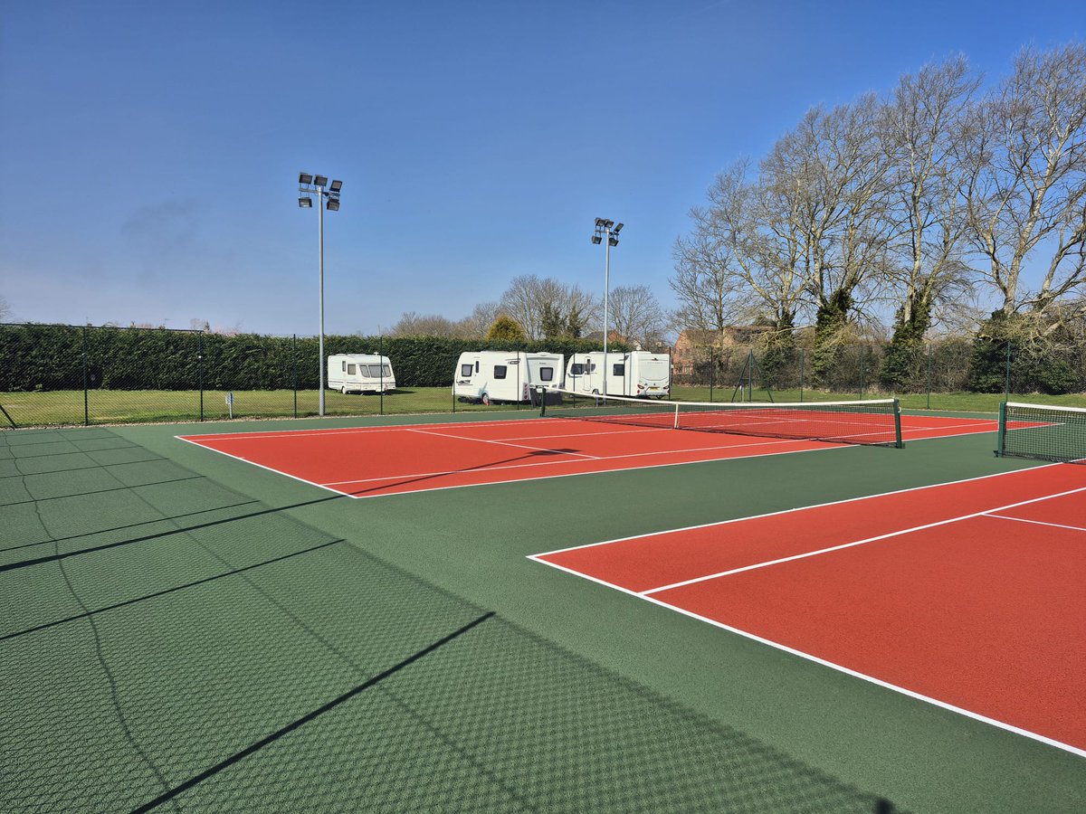 Sportssurfacing's tweet image. The sun's out and a few weeks ago we colour sprayed our first courts of the year at North Scarle Tennis Club, near Lincoln.