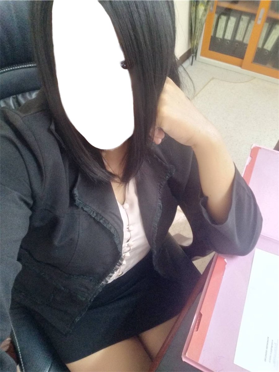 Avatar14728623's tweet photo. ทักมาส่งมาแบบนี้ เดี่ยวก็ได้เจอกัน #สาวใหญ่น่าเย็ด  #สาวใหญ่ https://t.co/UGXxyZ7Ii7