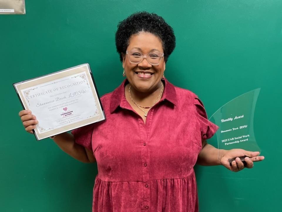 UAB Psychiatry (@uabpsychiatry) on Twitter photo Shawnneice Brock, MSW, LICSW-S, PIP, received the Humility Award in Leadership and Service from the UAB Social Work Partnership in <a href="/UAB_CAS/">UAB College of Arts & Sciences</a> for Social Work Month. Congratulations, Shawnneice! We are so thankful for your dedication and hard work! ⭐ <a href="/UABHeersink/">UAB Heersink School of Medicine</a> Shawnneice Brock, MSW, LICSW-S, PIP, received the Humility Award in Leadership and Service from the UAB Social Work Partnership in <a href="/UAB_CAS/">UAB College of Arts & Sciences</a> for Social Work Month. Congratulations, Shawnneice! We are so thankful for your dedication and hard work! ⭐ <a href="/UABHeersink/">UAB Heersink School of Medicine</a>