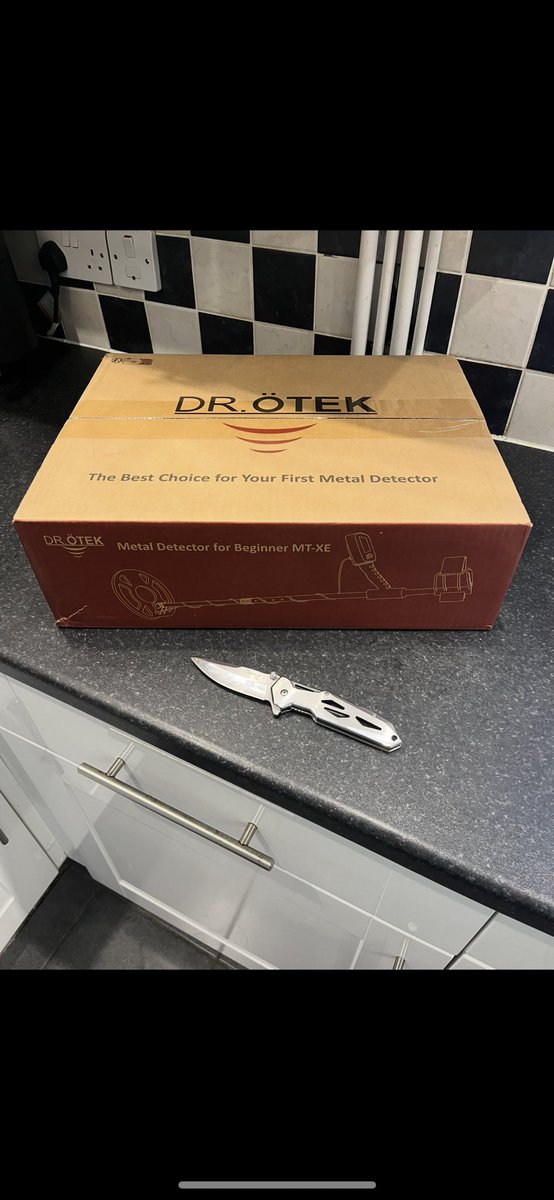 Another knife taken off the streets &amp; a metal detector generously donated to us. This will help us hugely in recovering &amp; collecting knives &amp; trying to help make our city and our streets safer ✌️
If you have knives you’d like to dispose of safely please email itpglos@hotmail.com