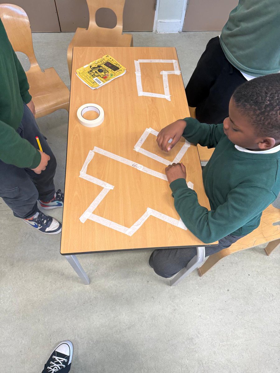 Discovery Primary School Year 5 tweet media