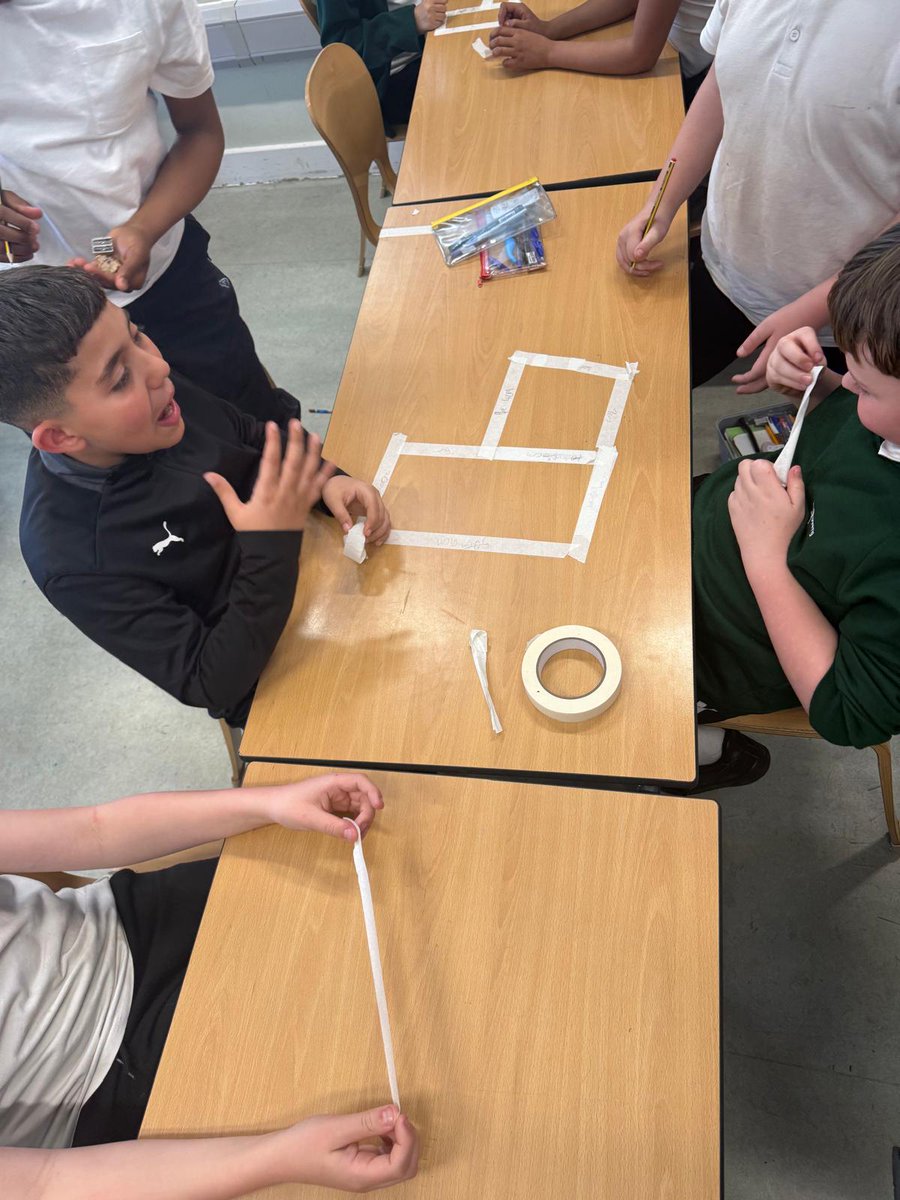 Discovery Primary School Year 5 tweet media