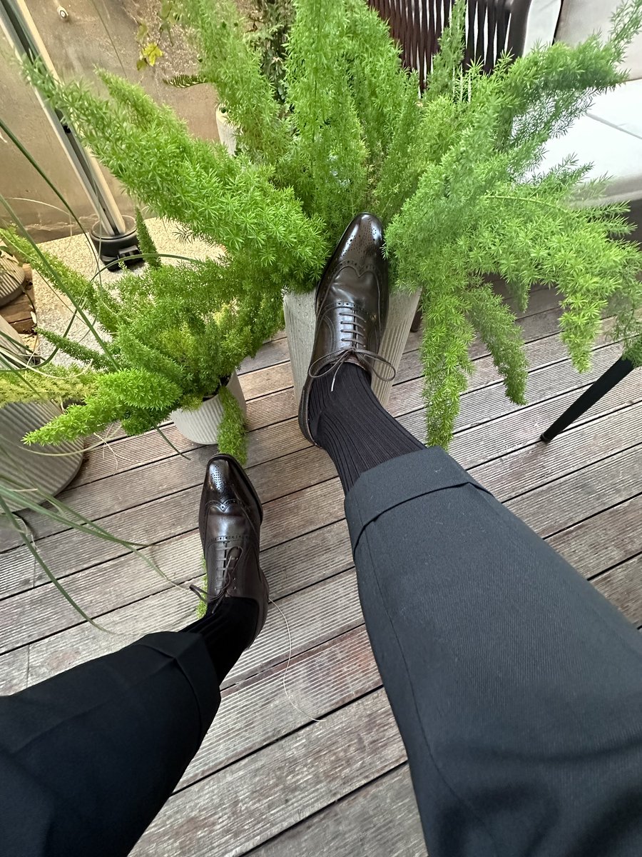 继续出闲置，想收藏主人，42.5-43码，全部个位数穿着，想收藏的，想自用的狗子带照私