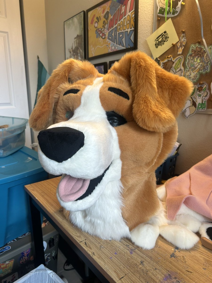 Here she comes! ✂️ 🐶 🪡 <a href="/NeutralLizHotel/">🐕⚽Liz T. Dog⚽🐕 🔜 AC, Megaplex</a>