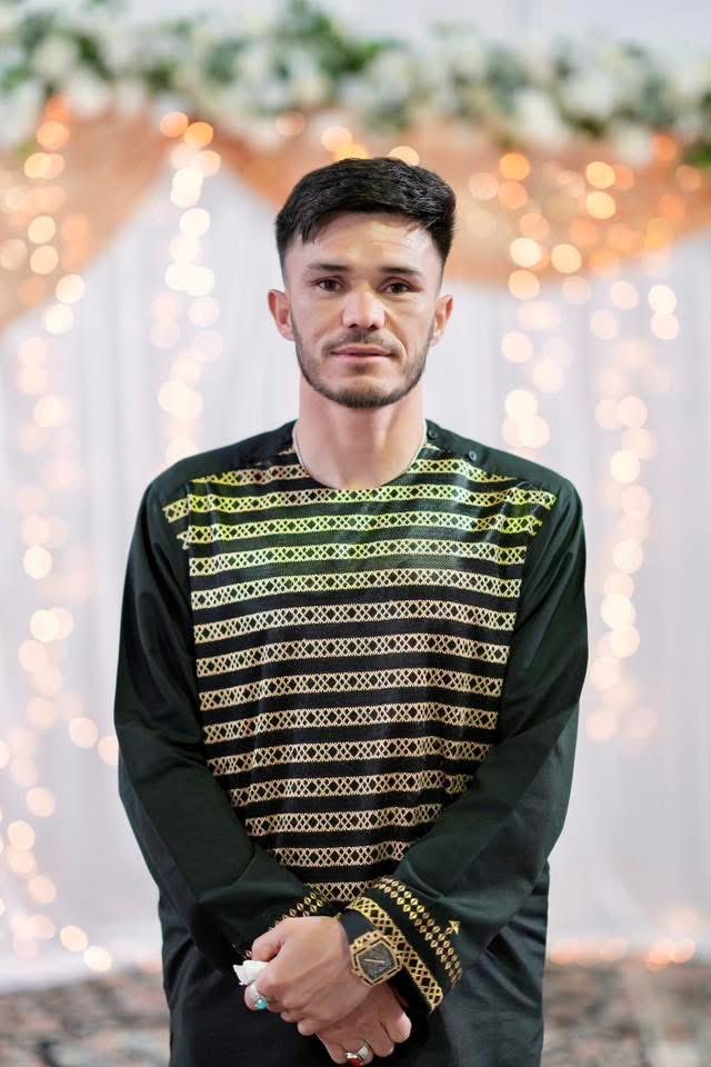syed_hazara's tweet photo. 313 ❤️✌️
تمام عالم اسلام کو عیدالفطر مبارک ھو 
.
.
.
#313k #syedasifshahhazara #eidulfitr2025 #eidmubarak #Allahuakbar https://t.co/kc2E8QcYIj