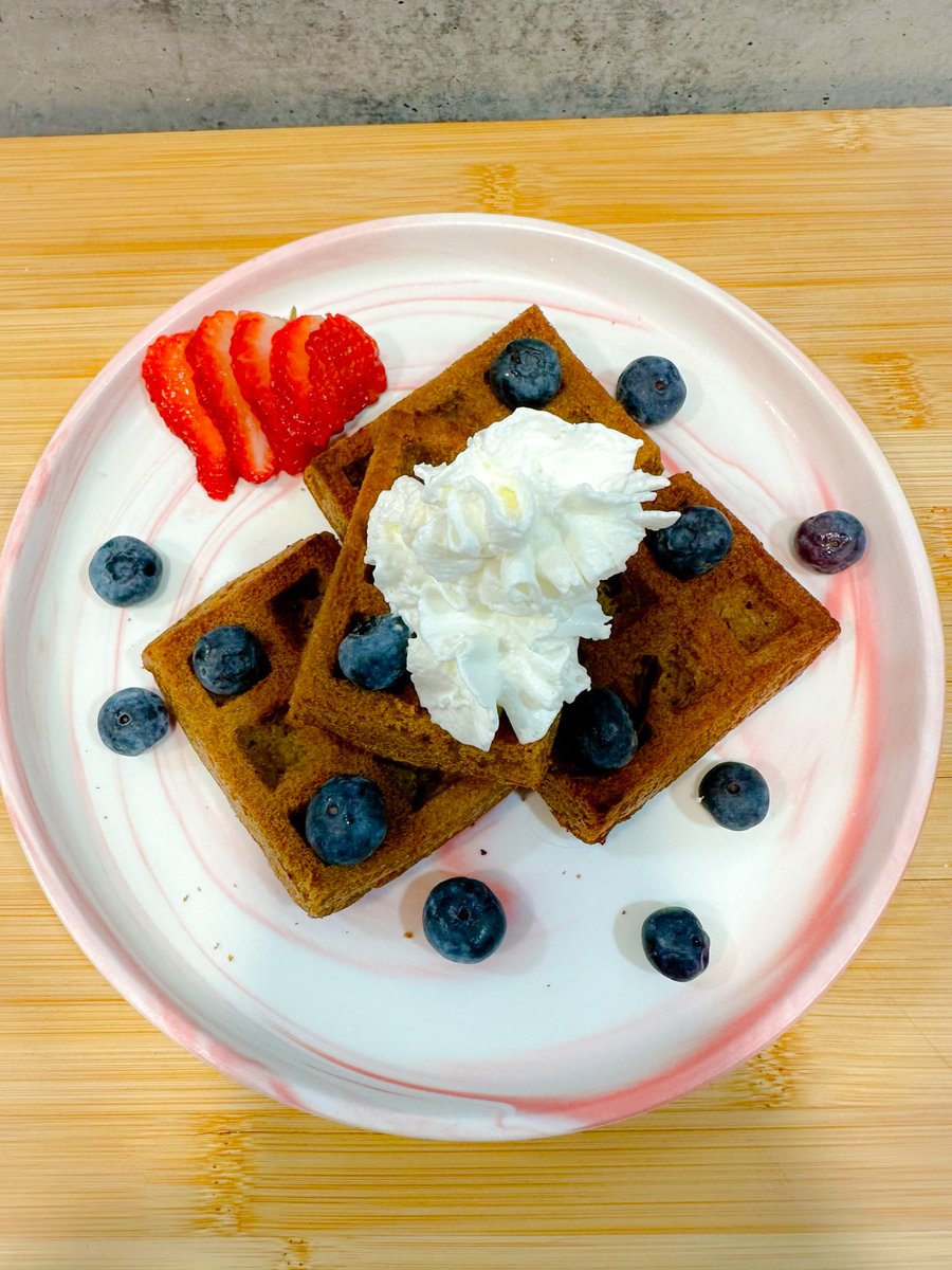 Busy life? Harris Teeter® has your meals covered! Evergreen breakfast bites and Rao’s pizza make your day deliciously easy. #eatevergreen #mybreakfastBFF #wakeupwithawin @raoshomemade #RaosHomemade #ad
 kellysthoughtsonthings.com/quick-bites-bi… via <a href="/Kelly_Reci/">Kelly's Thoughts On Things</a>