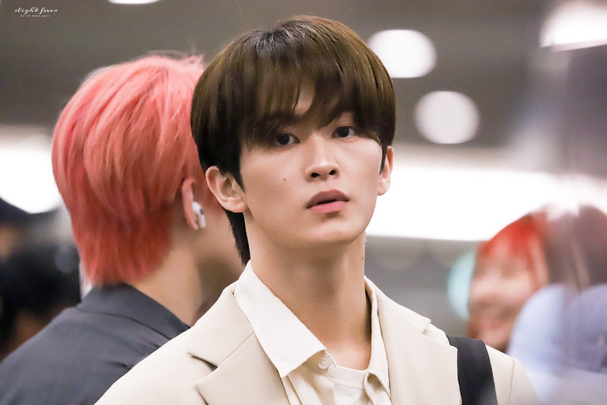 240601 

#NCT #NCTDREAM #NCT127 #MARK #마크 #マーク #AprilFoolsDay