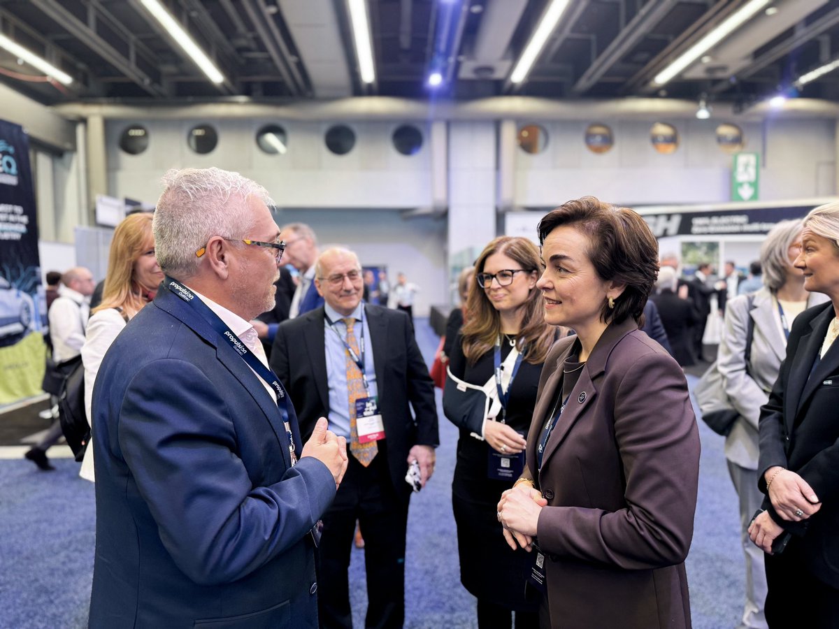 Christine Fréchette (@cfrechette) on Twitter photo Notre gouvernement octroie près de 170 000 $ à #Impulsion2025, le Sommet international des transports électriques et intelligents, organisé par <a href="/PropulsionQC/">Propulsion Québec</a>. ⚡️
Ce sommet positionne notre métropole comme une vitrine d'innovation à l'international. 🌎
➡️ quebec.ca/nouvelles/actu… Notre gouvernement octroie près de 170 000 $ à #Impulsion2025, le Sommet international des transports électriques et intelligents, organisé par <a href="/PropulsionQC/">Propulsion Québec</a>. ⚡️
Ce sommet positionne notre métropole comme une vitrine d'innovation à l'international. 🌎
➡️ quebec.ca/nouvelles/actu…