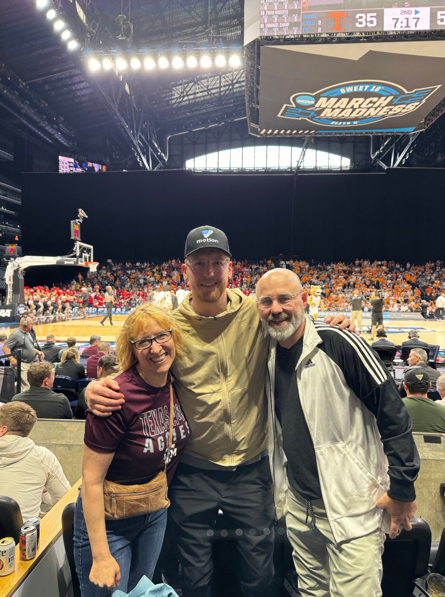 motionsportsinc's tweet photo. A big thank you to @sportstechhq for the generous hospitality yesterday at the Elite 8 game in Lucas Oil Stadium! https://t.co/faITZjA8GV