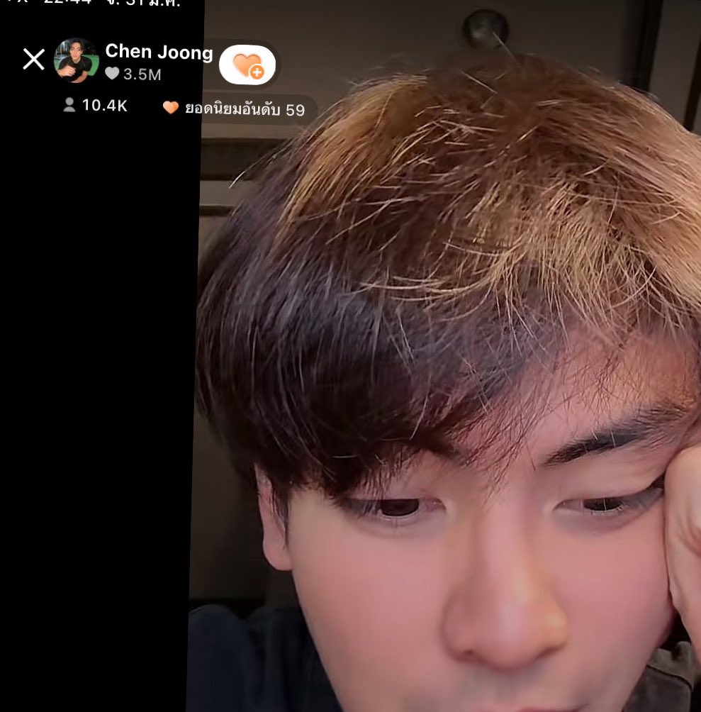 ChenRcj's tweet photo. 3.5 M เลยเหรอ ขอบคุณครับ เดี๋ยวมาเล่นเกมส์ให้ดูนะครับ จะได้รู้กันว่าผมเล่นห่วยมากกก 🥺🤏🏼 https://t.co/quFYMQWMJj