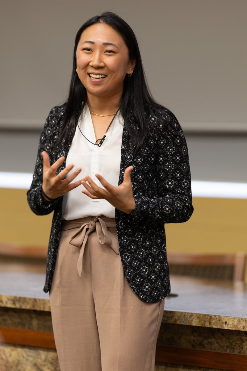 Hannah Zhang from Physiology and Pathophysiology is ready to impress with her research  Don’t miss her presentation at the #3MT finals! 🔬 #UMGradStudies #UManitoba

news.umanitoba.ca/2025-3mt-final…