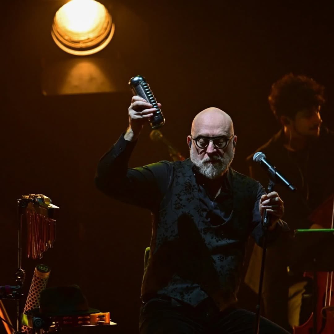 Mario Biondi (@mariobiondi) on Twitter photo Thanks Chisinau, it was a pleasure 🙏🏼
See you tomorrow 1st April at Lisinski Hall in Zagabria 🇭🇷
Ph. Massimo Pica
Tickets available here: linktr.ee/mariobionditour
#mariobiondi #live #internationalshows2025 <a href="/imartsagency/">Internationalmusicandarts</a> Thanks Chisinau, it was a pleasure 🙏🏼
See you tomorrow 1st April at Lisinski Hall in Zagabria 🇭🇷
Ph. Massimo Pica
Tickets available here: linktr.ee/mariobionditour
#mariobiondi #live #internationalshows2025 <a href="/imartsagency/">Internationalmusicandarts</a>