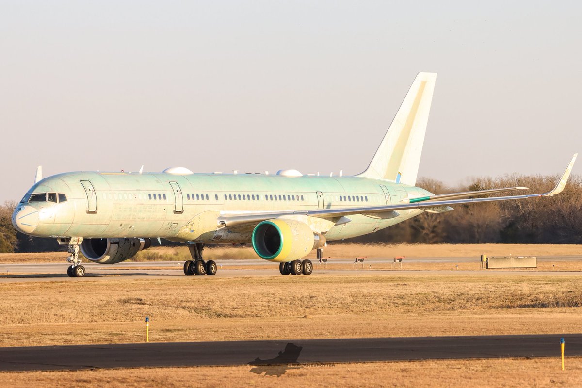 𝗦𝗥_𝗣𝗹𝗮𝗻𝗲𝘀𝗽𝗼𝘁𝘁𝗲𝗿 tweet media