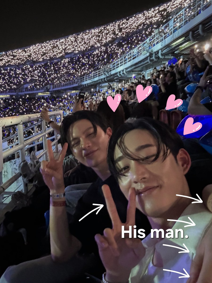 Crowdedsoli2ude's tweet image. 🤭🤭 #WilliamEst #concertdate