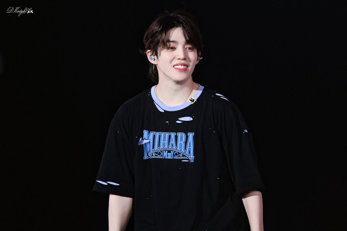 DKnight0218's tweet photo. 250215 Right Here in Bangkok

#AprilFoolsDay #만우절
#SCOUPS #에스쿱스
 #seventeen #세븐틴 #최승철 https://t.co/9EKrHHSzXc