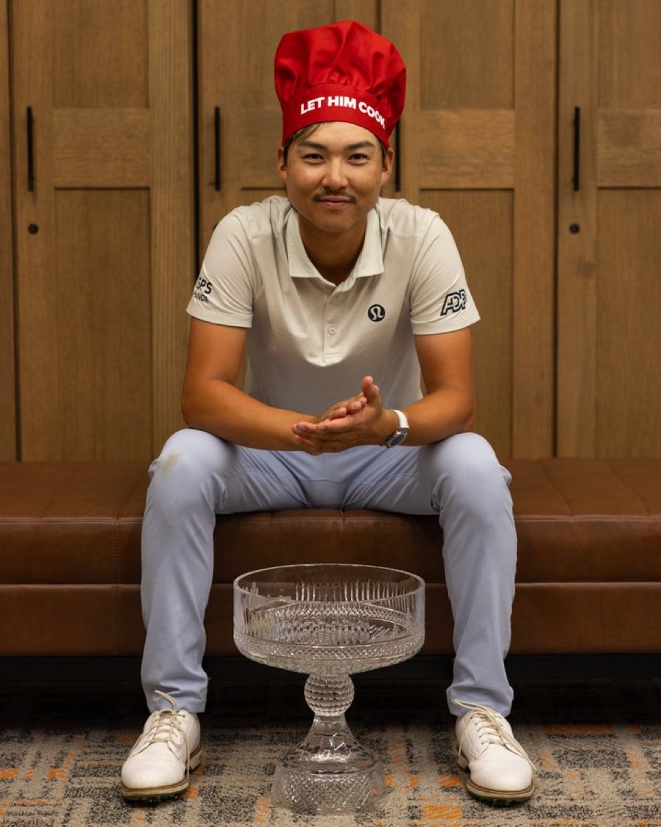 dogtrackdao's tweet photo. New chef!
Who dis? 

We’ll be in the kitchen…
Upgraded glizzies coming soon
🧑‍🍳⛳️🌭🥵 https://t.co/ZySX7d9PQS