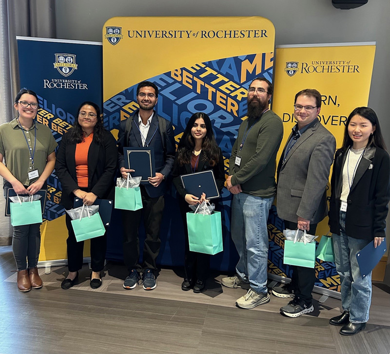 Goergen Institute for Data Science and AI (@uofrdatasci) on Twitter photo We are extremely proud of our #GIDSAI student Snigdha Shrivastav '25 (MS) and alumnus Sayan Swar '23 (MS) who participated in last Friday's <a href="/UofR/">University of Rochester</a> AS&E Graduate Research Day poster symposium! 👏
Congratulations to Snigdha, who won the People’s Choice Award for her poster!🙌 We are extremely proud of our #GIDSAI student Snigdha Shrivastav '25 (MS) and alumnus Sayan Swar '23 (MS) who participated in last Friday's <a href="/UofR/">University of Rochester</a> AS&E Graduate Research Day poster symposium! 👏
Congratulations to Snigdha, who won the People’s Choice Award for her poster!🙌