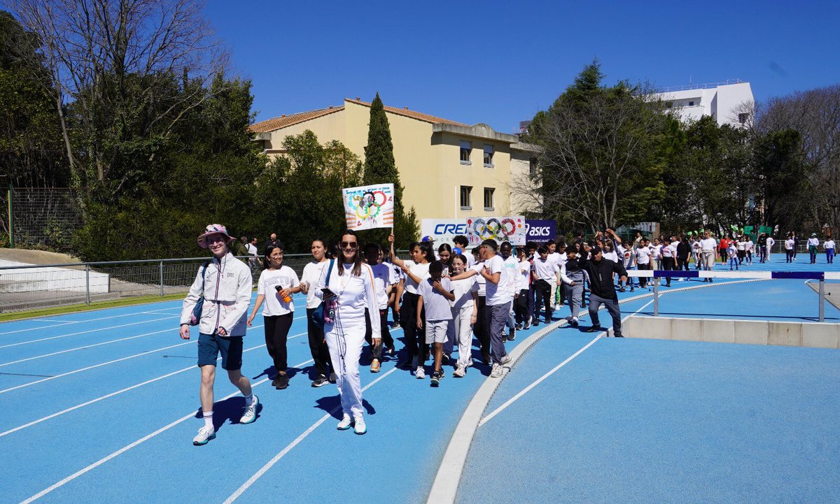 Formidable journée de lancement de la semaine olympique et paralympique #SOP2025 pour près de 600 élèves de <a href="/Montpellier3m/">Montpellier Métropole</a> ! 
✅ La torche olympique est passée de main en main pour créer des souvenirs inoubliables ! Merci à tous les acteurs du sport en #Occitanie !