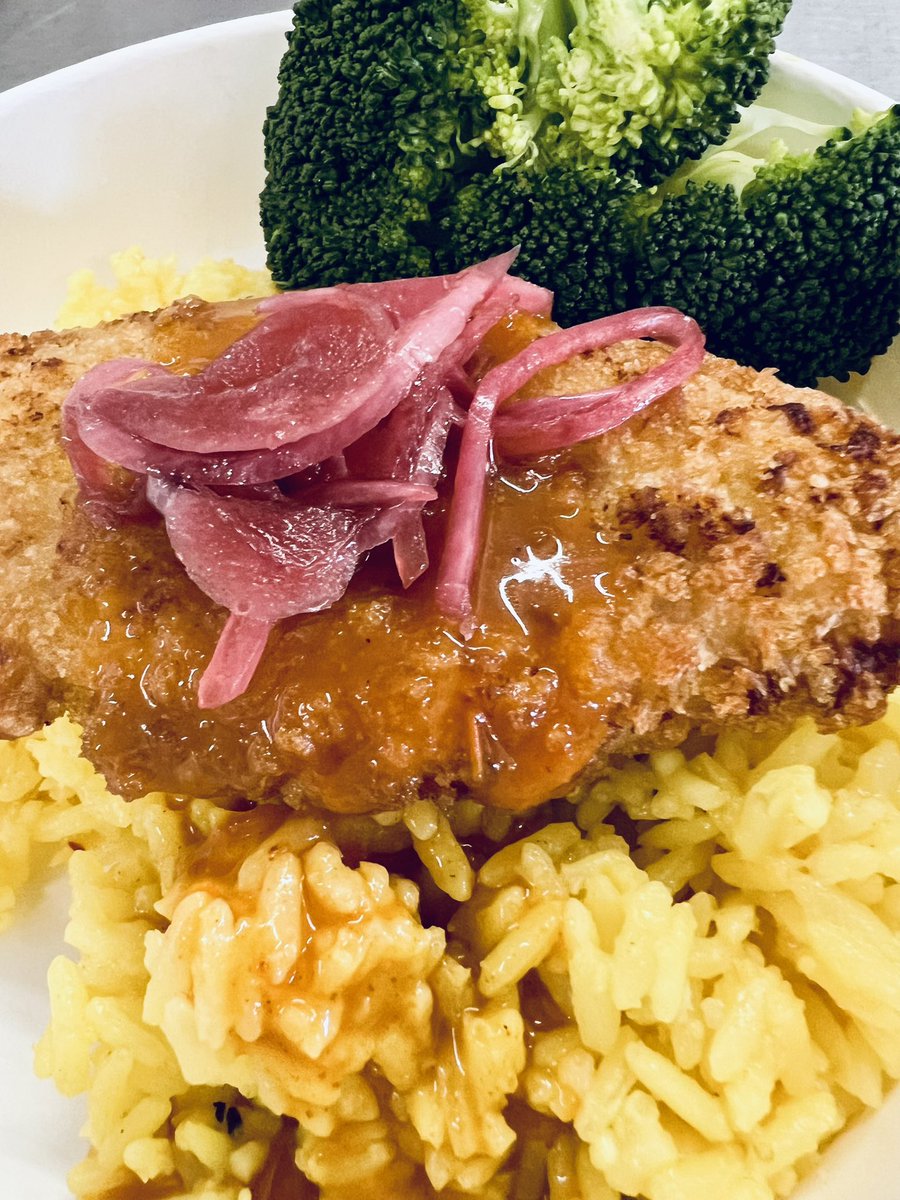 Victoria Buob-Aldorf (@victoriabuob) on Twitter photo Katsu curry day in the Bartholomew food hall today
Lovely fresh steamed broccoli to go alongside Katsu curry , great favourite of the students 🌶️🌶️🔥🔥<a href="/LoveBritishFood/">Love British Food</a> <a href="/Bartholomew_Sch/">Bartholomew School</a> Katsu curry day in the Bartholomew food hall today
Lovely fresh steamed broccoli to go alongside Katsu curry , great favourite of the students 🌶️🌶️🔥🔥<a href="/LoveBritishFood/">Love British Food</a> <a href="/Bartholomew_Sch/">Bartholomew School</a>