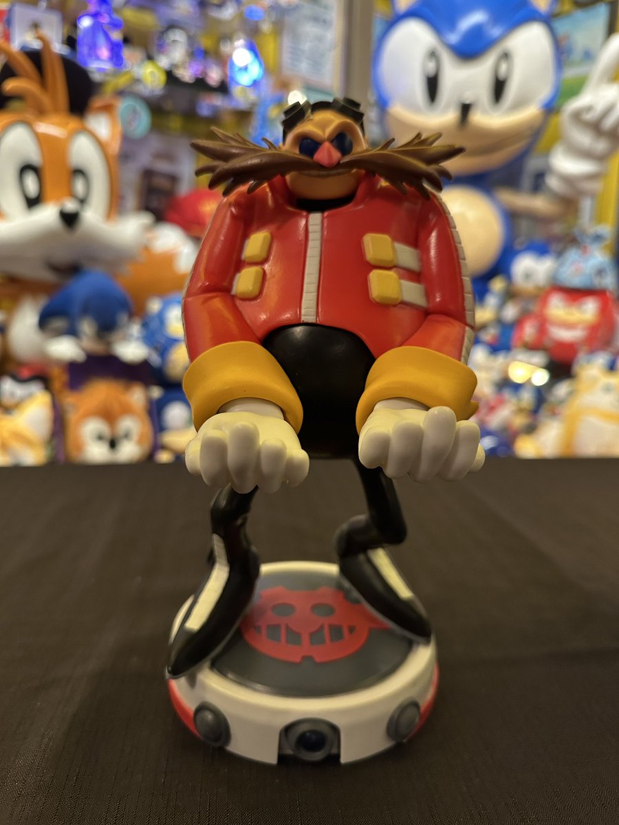 1992_sonic's tweet image. Today’s Collection Spotlight:  @officialcableguys New Eggman Cable Guys holder! Keep your controllers away from Robotnik, or he will sabotage your games! 🤣 #cableguys #controllerholder #SonicTheHedgehog 
#guinnessworldrecords
#Sega
#Sonic
#Segaofamerica
#SegaUK