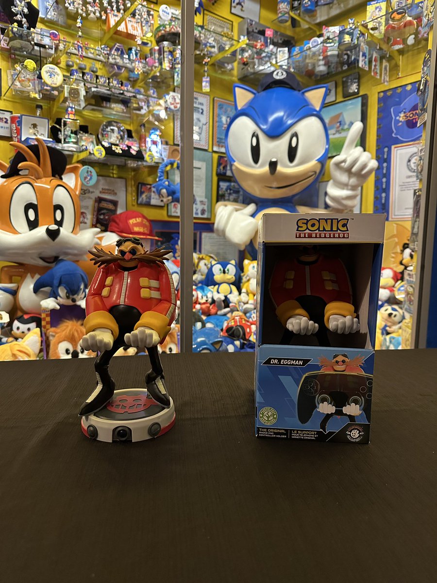 1992_sonic's tweet image. Today’s Collection Spotlight:  @officialcableguys New Eggman Cable Guys holder! Keep your controllers away from Robotnik, or he will sabotage your games! 🤣 #cableguys #controllerholder #SonicTheHedgehog 
#guinnessworldrecords
#Sega
#Sonic
#Segaofamerica
#SegaUK