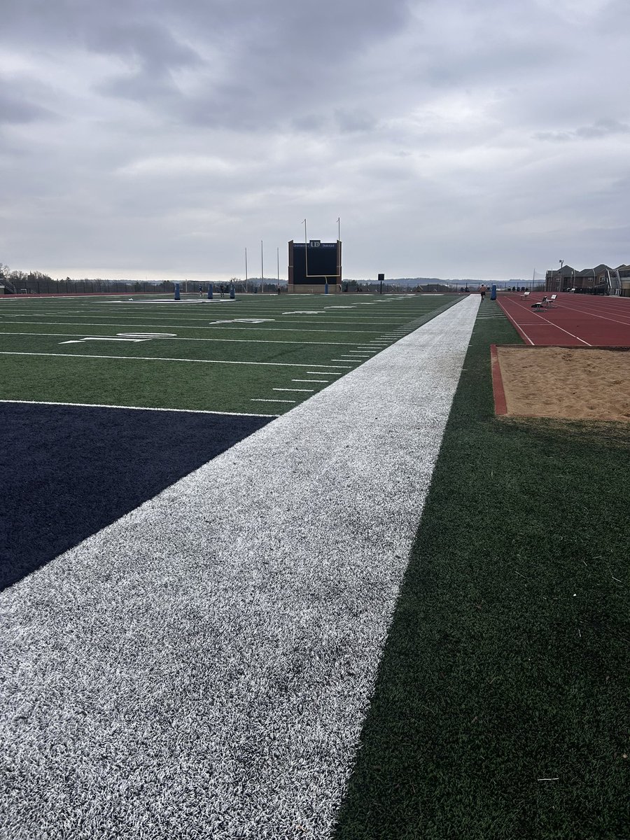 Thank you <a href="/coachmaiuri/">Ryan Maiuri</a> and <a href="/DubuqueFootball/">Spartan Football</a> for the amazing junior day this weekend had a great time!