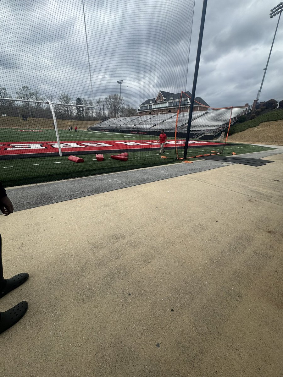 Devontymcdanie1's tweet photo. Had a great time at the @NGUFootball1last camp last saturday I was very excited to learn from such a great group of coaches and I hope I can do more  

@Nate_Garner_75  @dustin_dirt2011 @Jamon_Meredith @JuliusCPruitt1 @Stew2HUNT @coachsmith06 https://t.co/YQN99nbUI1