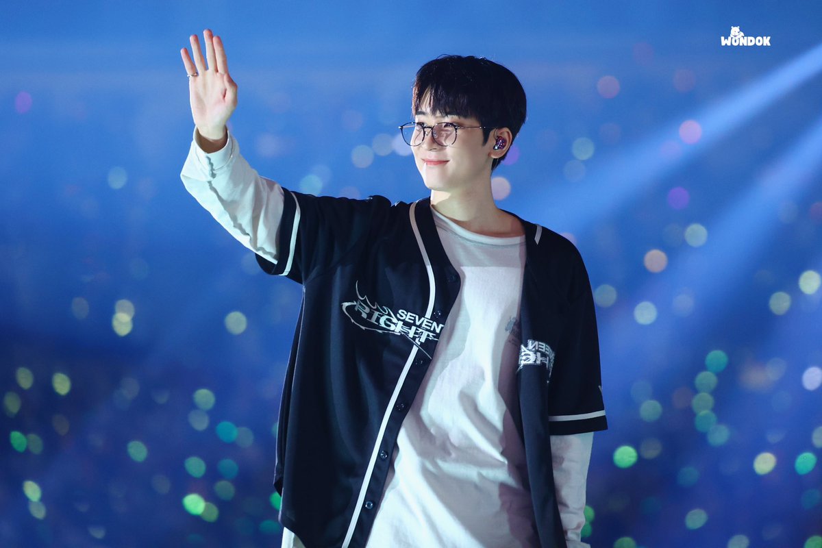 wondok_'s tweet photo. 241222

#원우 #WONWOO #세븐틴 
#SEVENTEEN #ウォヌ #전원우 https://t.co/4ckARzMzjm