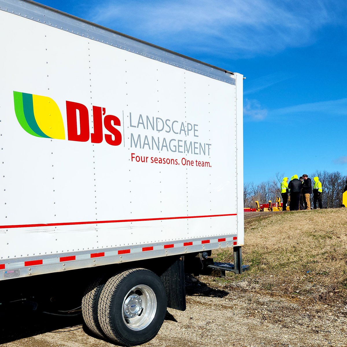 DJsLandscape's tweet image. #TeamDJ is out rocking this #MichiganSpring! djslandscape.com