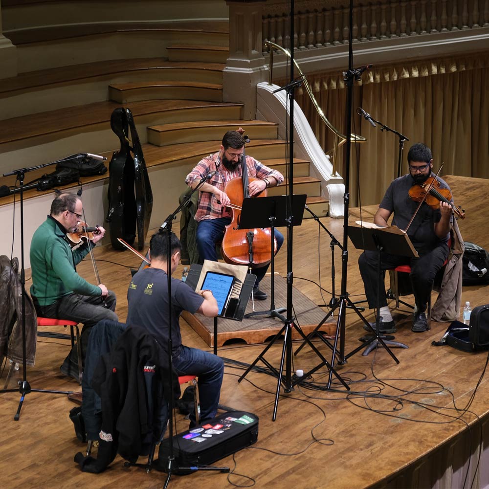 PARMARecordings's tweet image. Scenes from our recent #classicalmusic #recordingsession with Sirius Quartet and @composedbymeira. Read about this session and more from March 2025 in this Production Recap.
parmarecordings.com/march-2025-pro…