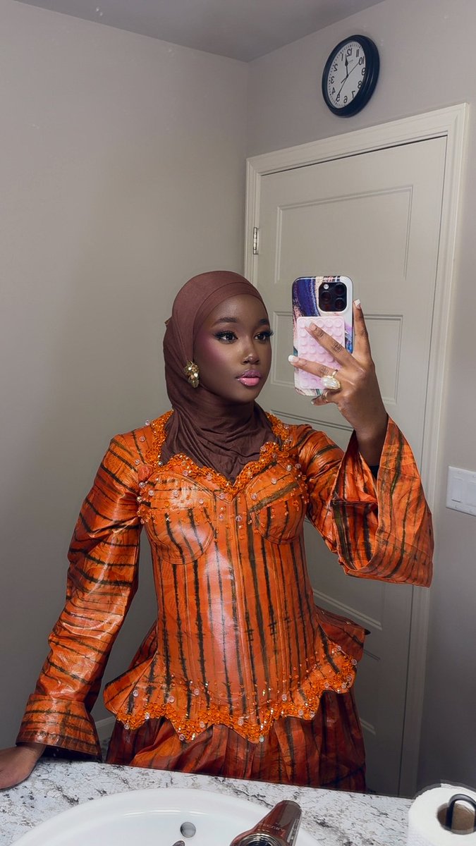 LamtoŘoh🇬🇲✨ tweet media