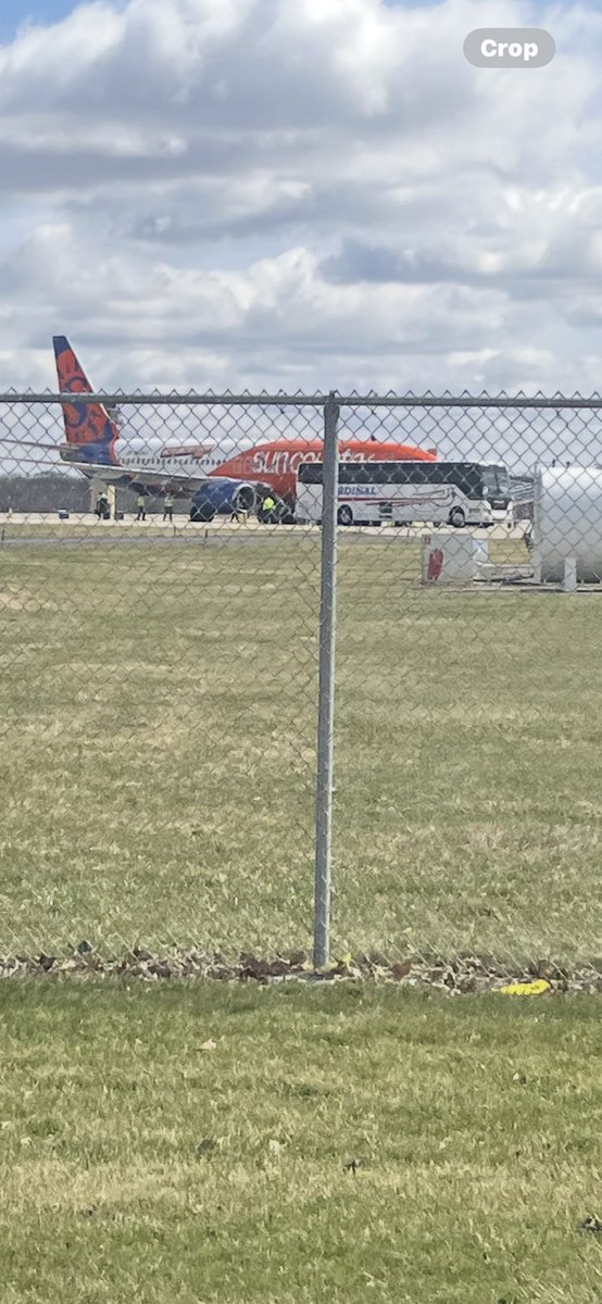 MarkCorstange's tweet photo. @TonyPaul1984 There’s the plane! https://t.co/NTqCMulOMj
