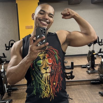rafstin's tweet photo. #NuevaFotoDePerfil https://t.co/jIUkHBRkQ0