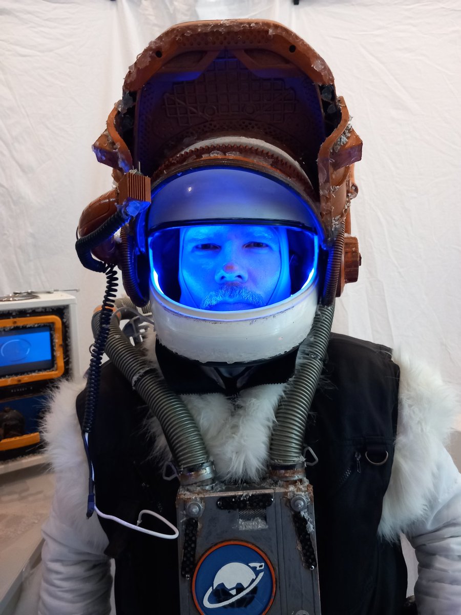 NELLO - Costumes & Props tweet media
