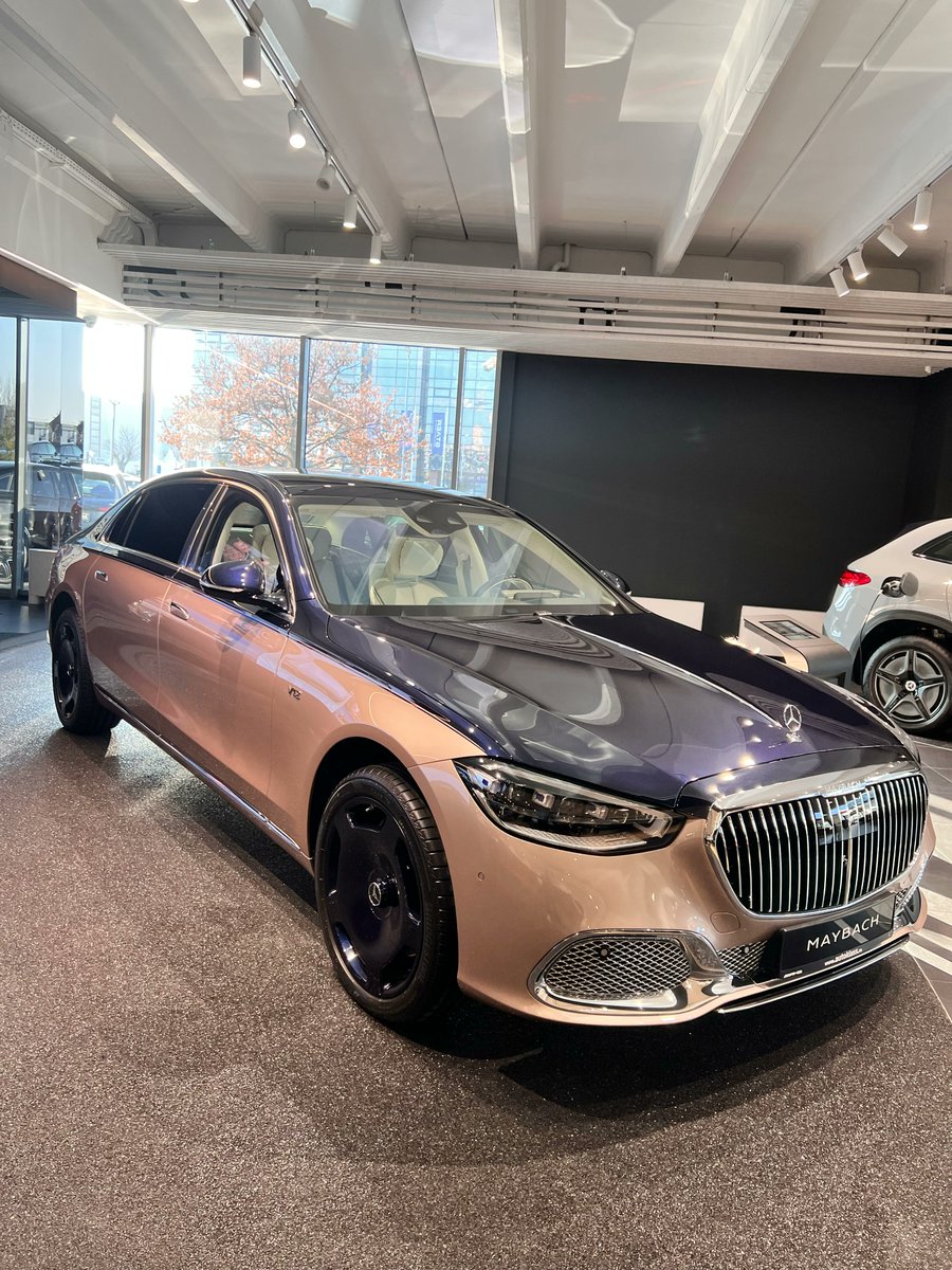 FacelessPrinter tweet media