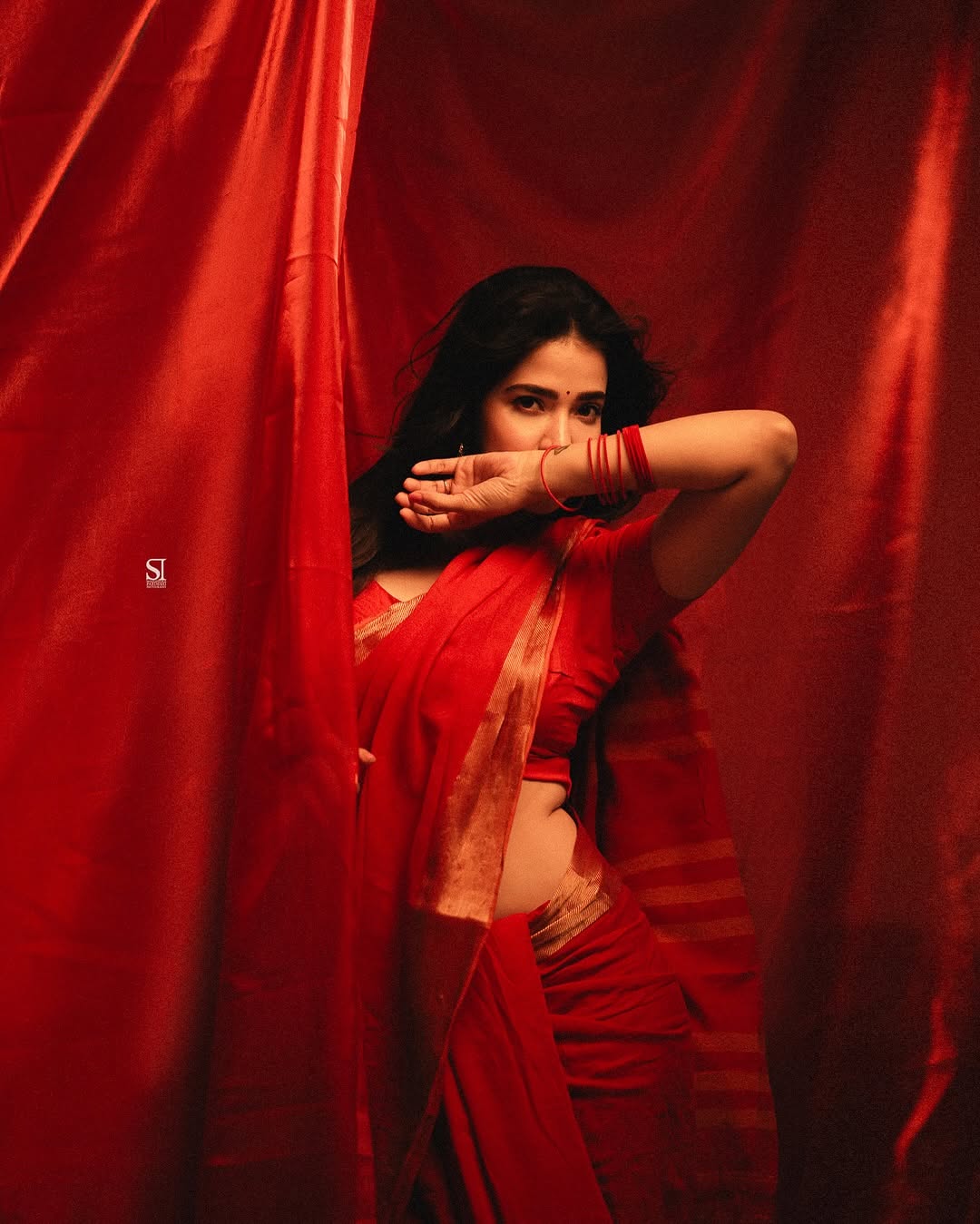 GnYgUhsaIAc_zJY?format=jpg&name=large