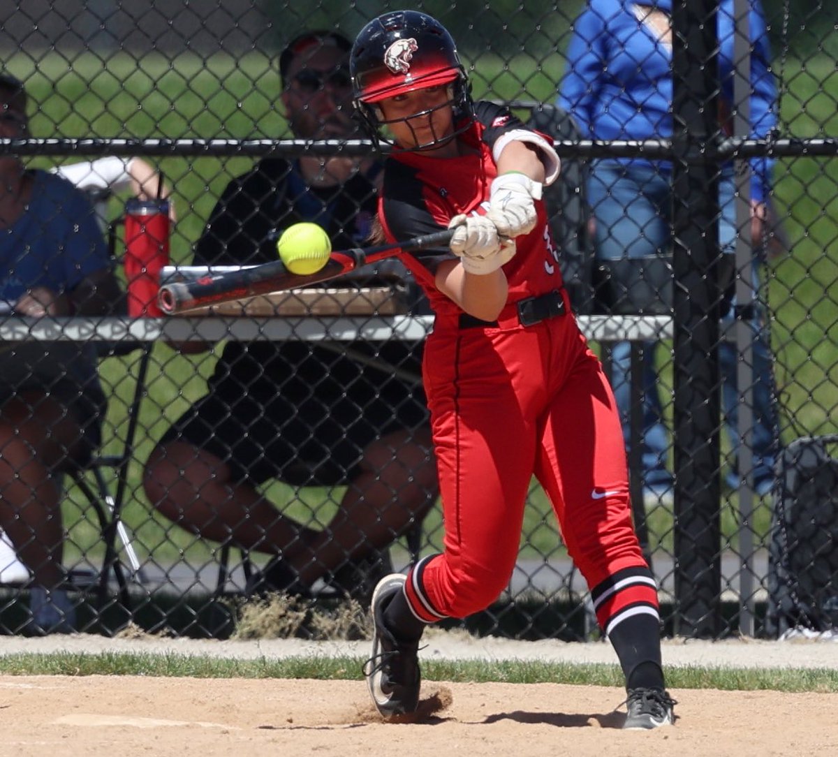 LET'S GO FILLIES!!
🆚 Leyden
📍 @ The Ballpark at Rosemont
🕛 4:45PM CT
📺Live Stream Link - youtube.com/@perrypeterson…
Photo Courtesy of @FilliesPhotos
🥎💯❤️🖤💪🏻🥎
<a href="/BHS220Athletics/">BarringtonAthletics</a>
<a href="/leusch_john/">John Leusch</a>
<a href="/dhpreps/">Daily Herald Preps</a>
 #filliesstrong
#protectthecircle