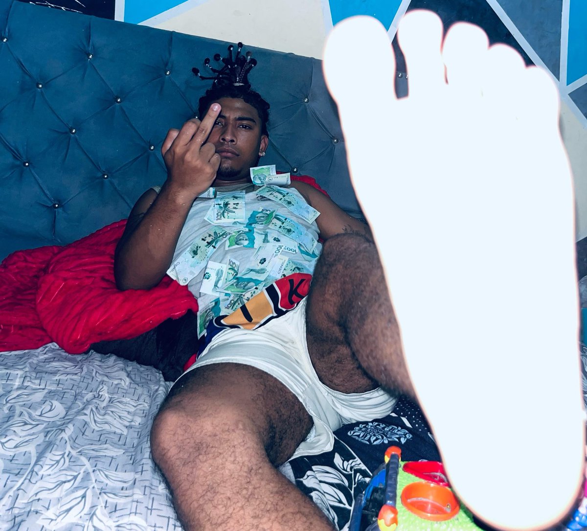 I am your addiction!!😈

Ready for some Skype drains now!!