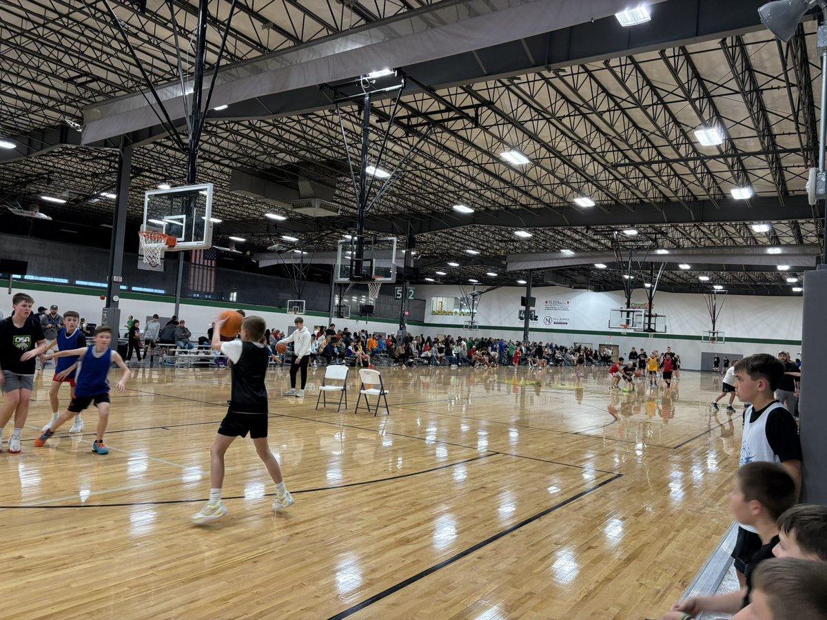 HoopsForFeek's tweet image. Hoops For Feek 2025. ✅

Record breaking numbers, lots of basketball, but more importantly… celebrating an amazing leader’s life with a ball and a gym. Thank you to everyone who helped make this weekend happen.

Hebrews 10: 24-25. Community and People &amp;gt;. 💚