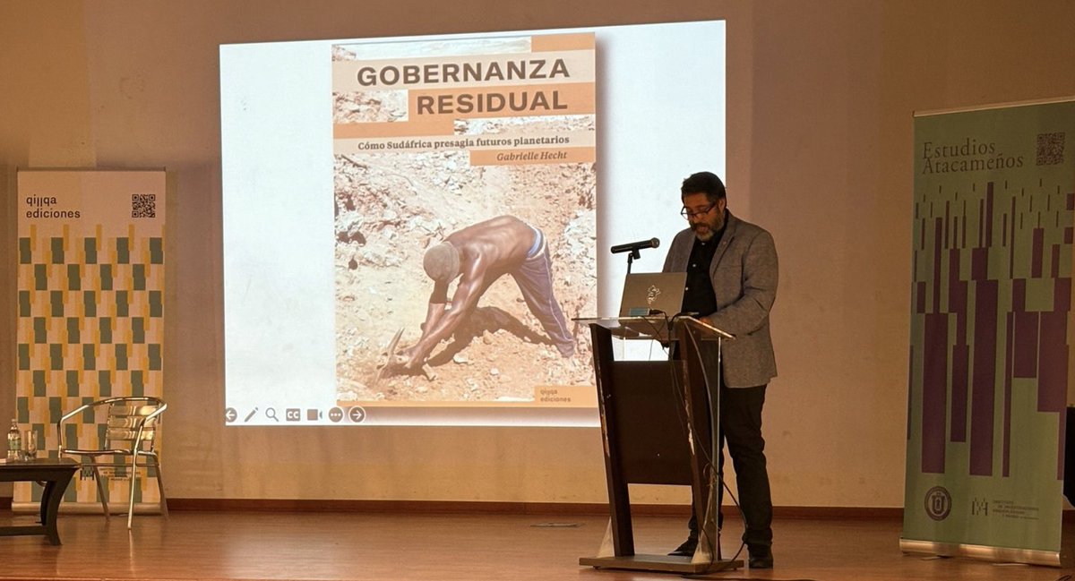 El pasado jueves 27 de marzo, tuvimos el honor de presentar el libro de Gabrielle Hecht en las impresionantes Ruinas de Huanchaca.
Evento organizado por QIILQA Ediciones, Agencia Nacional de Investigación y Desarrollo/ Anillos ATE 240007.