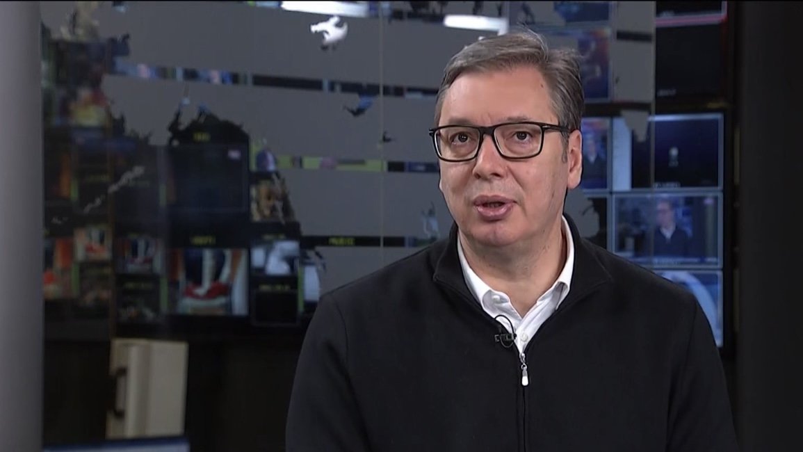 ivanmilic588's tweet photo. Dekanka Niskog univerziteta je dno, njena izjava u vezi  predsednika da ga ni rodjena majka ne voli, zena je za lecenje... @avucic #vucic #srbija https://t.co/SXeTdfRQfW