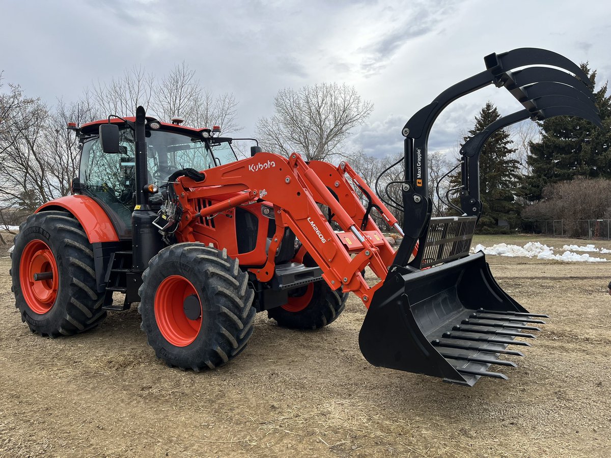I was able to attend this new Kubota M7-174 Premium KVT startup with <a href="/Armstrong_Imp/">Armstrong Implements (Next Gen.) LTD</a> in the Gull Lake area.  Great customers, this is their 3rd  high horsepower Kubota.  For anything Kubota in SW Saskatchewan, visit Armstrong Implements in Swift Current! <a href="/KubotaCanadaLtd/">Kubota Canada</a>