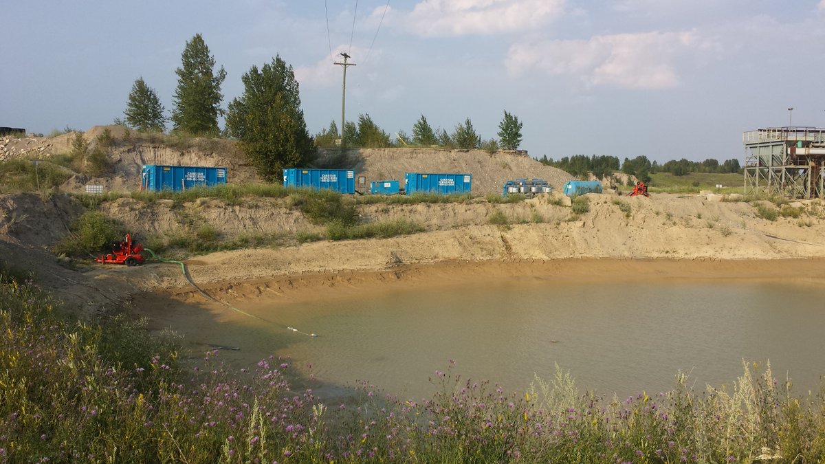 CanDewatering's tweet photo. We talk a lot about sediment control—but what is it and why does it matter? 

Sediment Control manages water on-site, keeping it free of contaminants and lowering NTU for safe discharge.

Get in touch today to learn more https://t.co/ppMw6dhmRW https://t.co/If3NMlfaIi